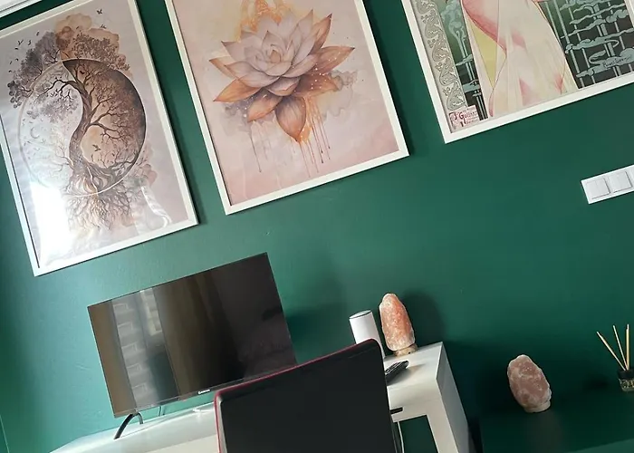 Yoniharmony - 2 Parking Places דירה *